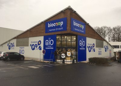 facade dibond et lettres adhesives apres graphidec