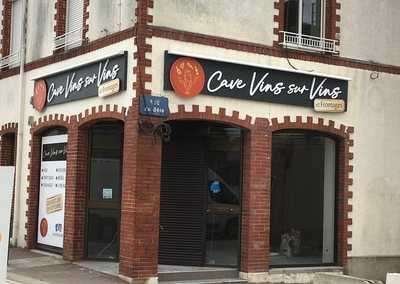 facade tole alu pliee et lettres decoupees graphidec