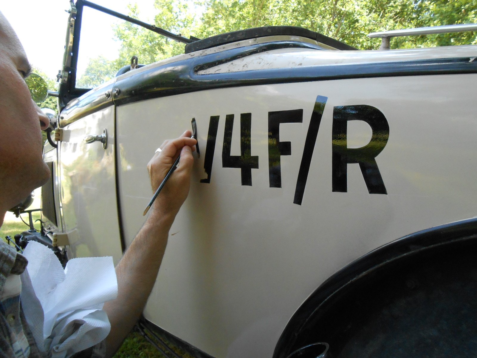 lettres peintes sur carrosserie artisanat art graphidec