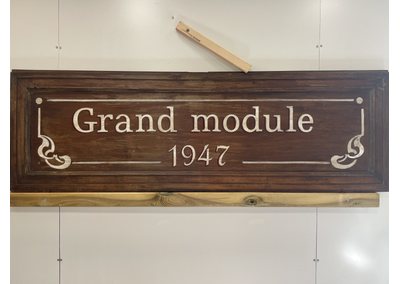 lettres peintes sur support bois ancien graphidec