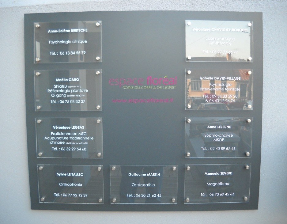 signaletique plaques plexiglas sur dibond graphidec