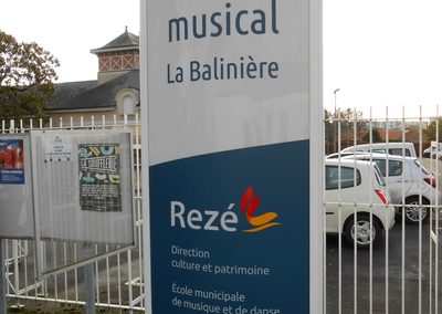 Réhabilitation de totem Graphidec Rezé