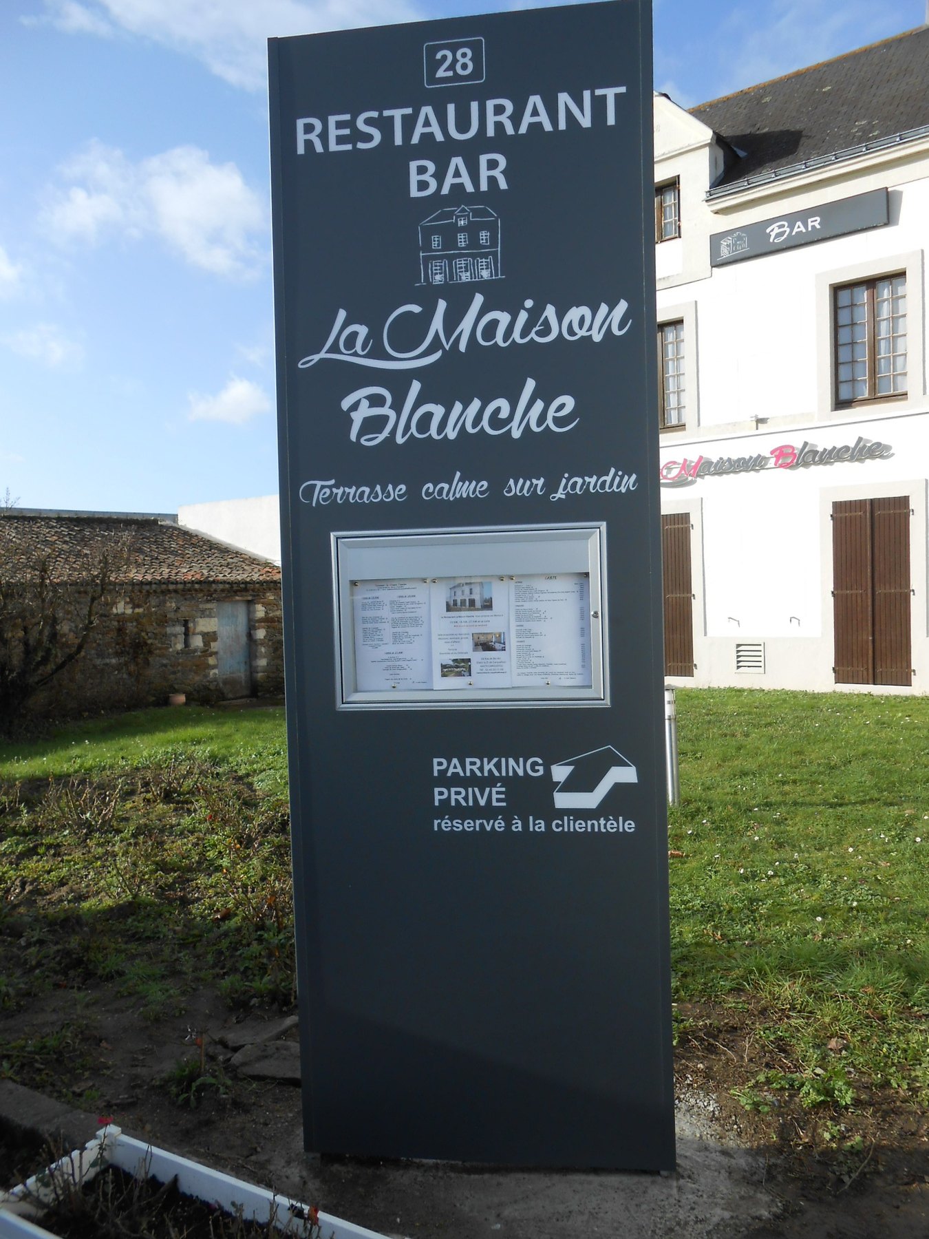 Totem simple face avec incrustation Graphidec